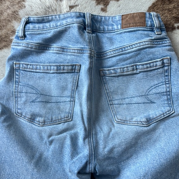American Eagle Crop Jeans - Picture 3 of 6